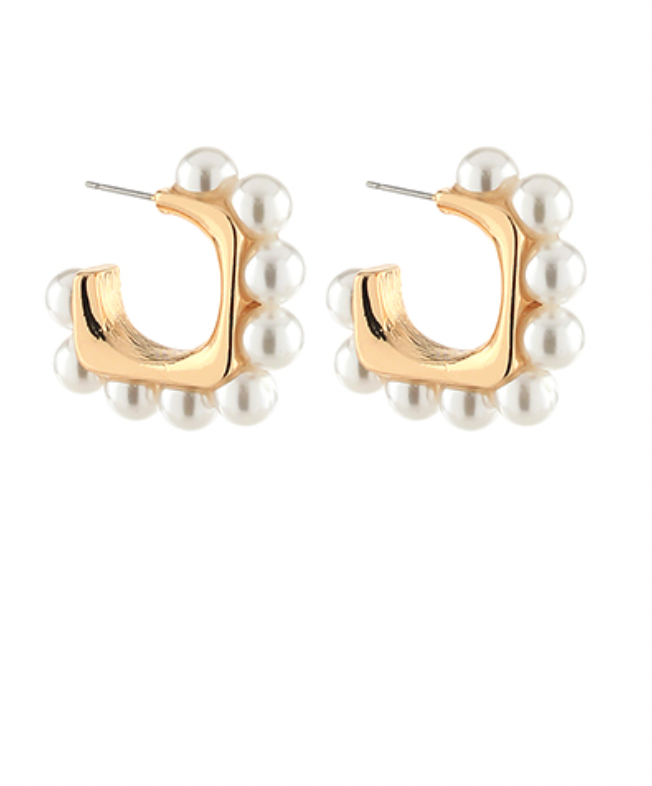 pearl earrings
